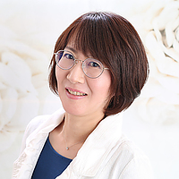 外薗理佐